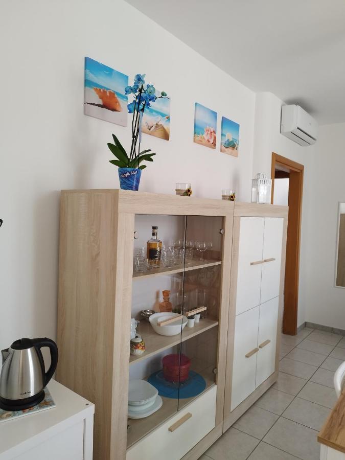 Casa Vacanze Il Sorriso Di Emi Torre Suda Bagian luar foto