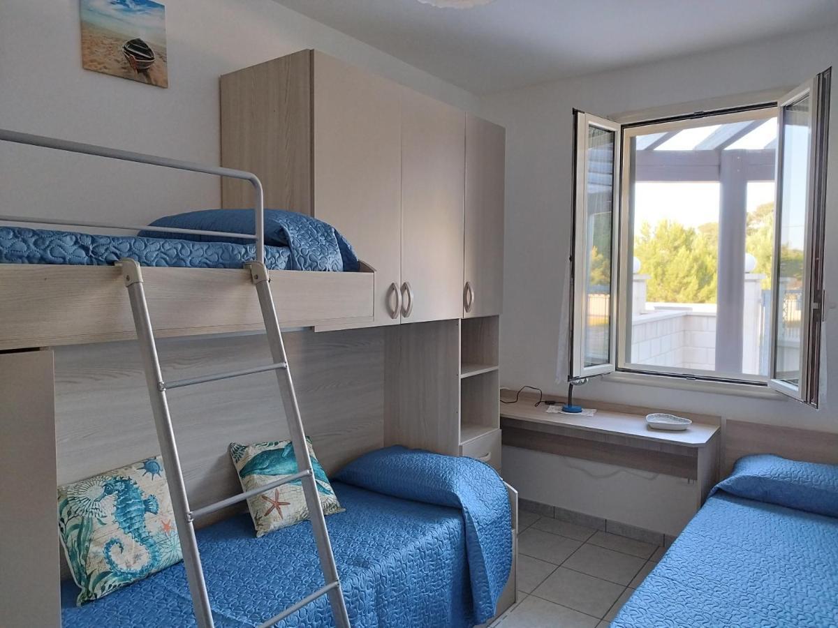 Casa Vacanze Il Sorriso Di Emi Torre Suda Bagian luar foto
