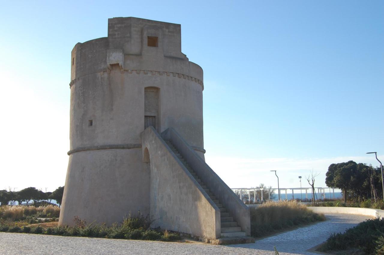 Casa Vacanze Il Sorriso Di Emi Torre Suda Bagian luar foto